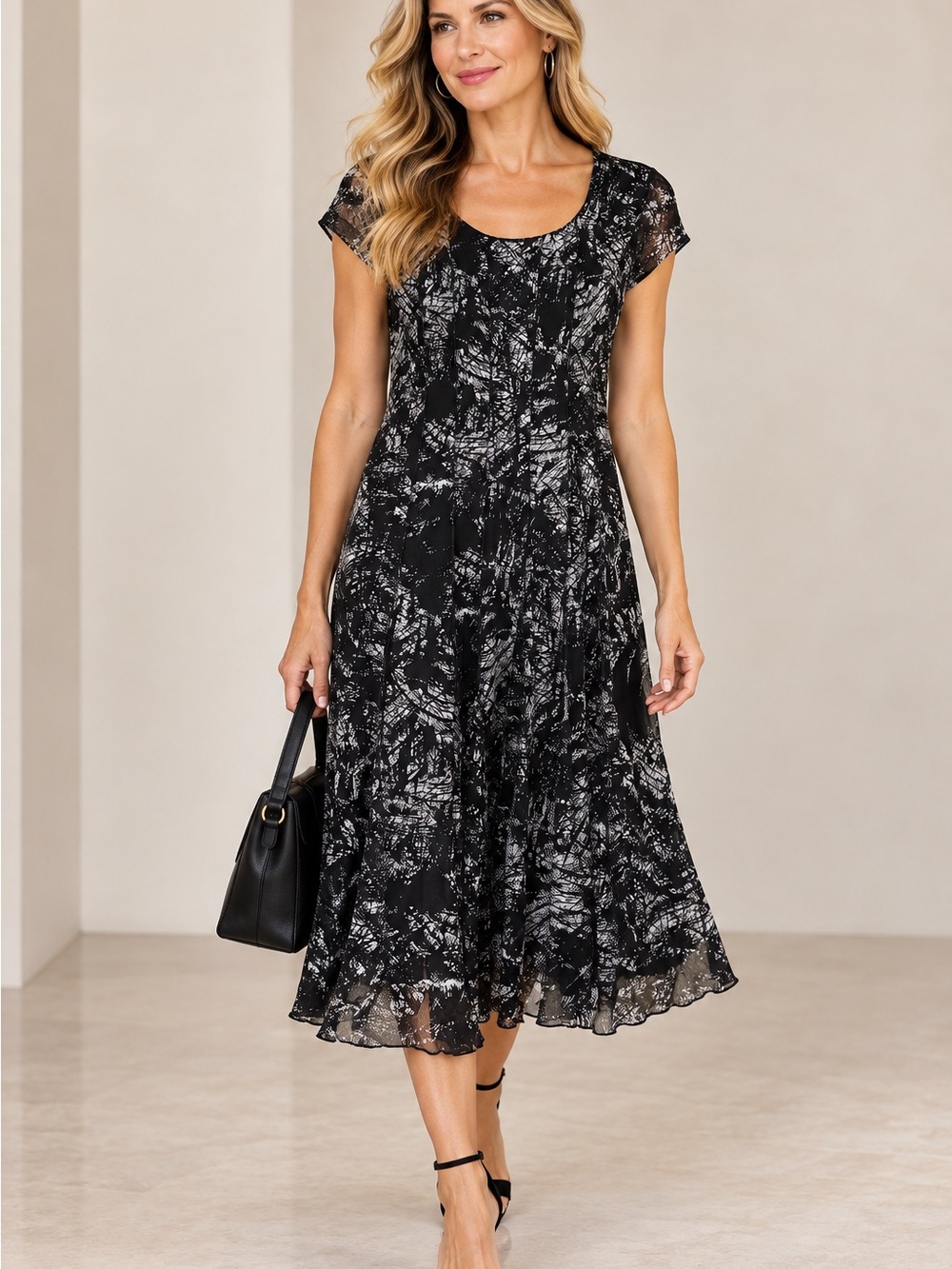 Black & cream Printed Short-Sleeve Midi Dress